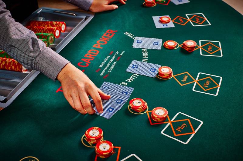 Luật Đánh Poker Cơ Bản Từ A Đến Z Cho Newbie 5 Các Hình Thức Cược Trong Poker